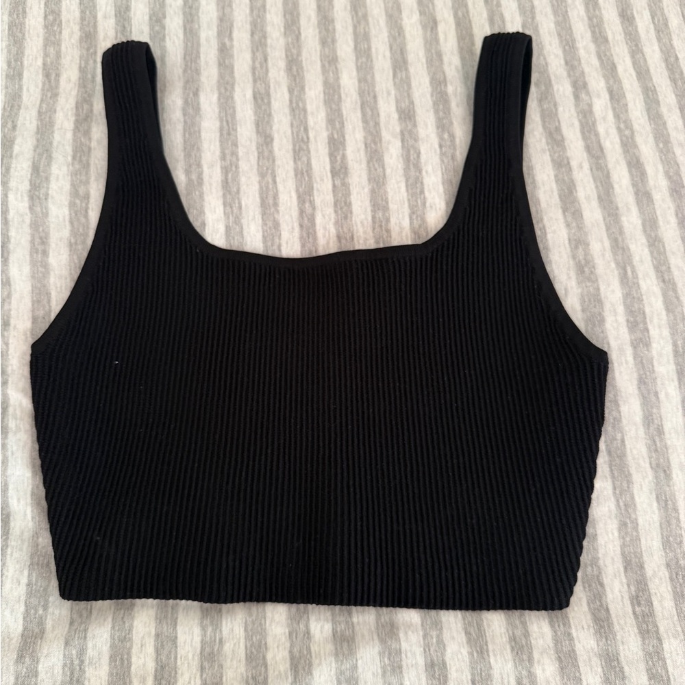 Babaton Black Ribbed Crop Tank - Picture 4 of 5